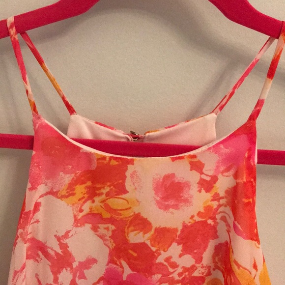 beautiful high neck floral romper - Picture 4 of 4